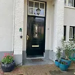 Bed & Breakfast Luxe In Stadsvilla, Gratis Parkeren! 3*