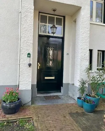 Bed & Breakfast Luxe In Stadsvilla, Gratis Parkeren! 3*